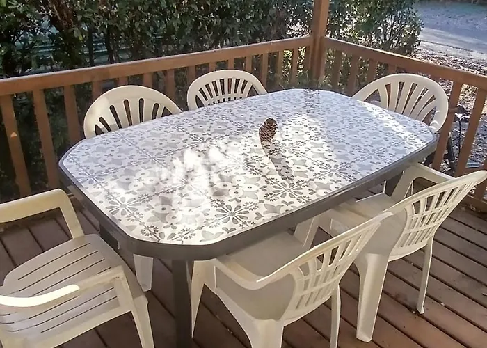 Mobil-home Confort 2 à Camping *